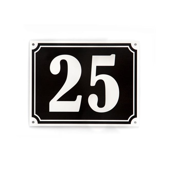 Hovedbilde Husnummer med sort bunn og hvit tekst  14x18 cm.