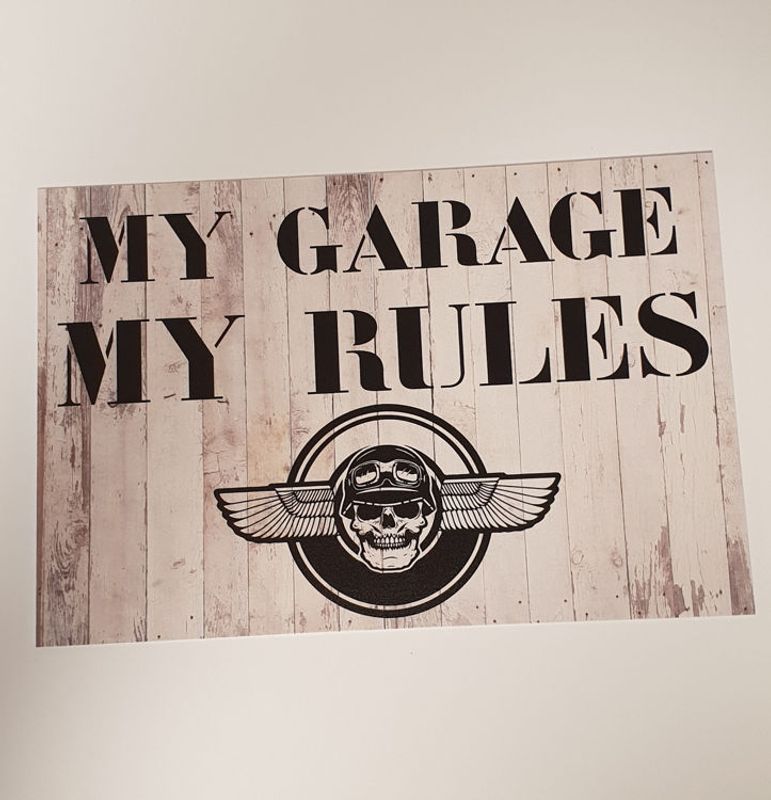 My garage-plastskilt