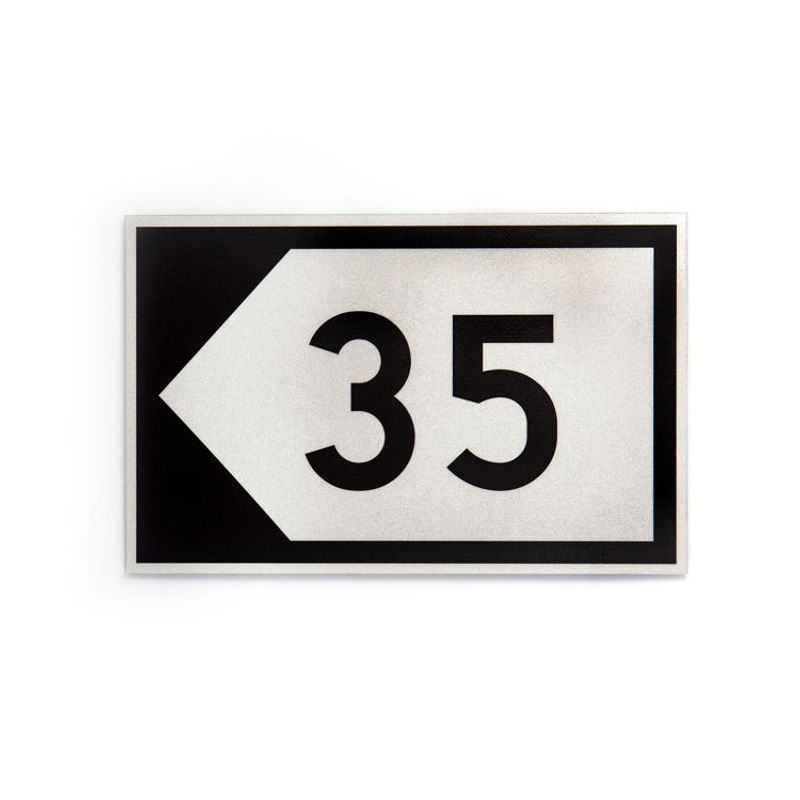 Husnummer på tilvisningsskilt - dobbeltsidig  16x25 cm