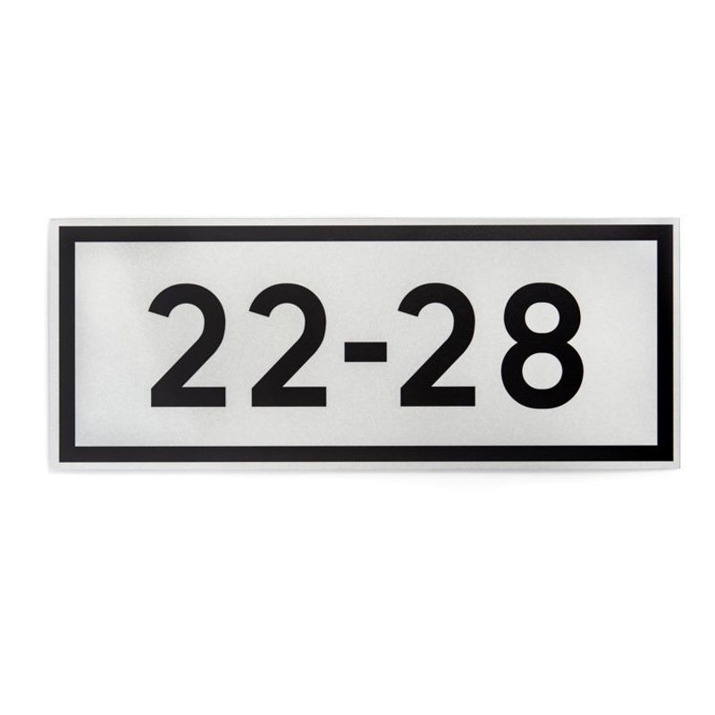Husnummer på tilvisningsskilt - dobbeltsidig  16x40 cm.