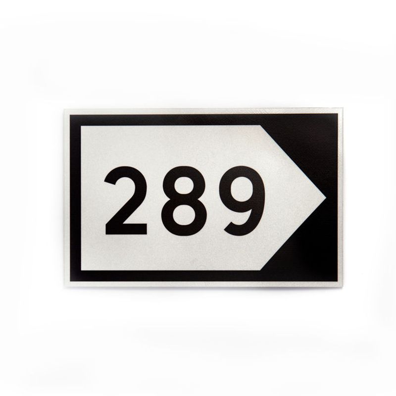 Husnummer på tilvisningsskilt - dobbeltsidig  16x25 cm